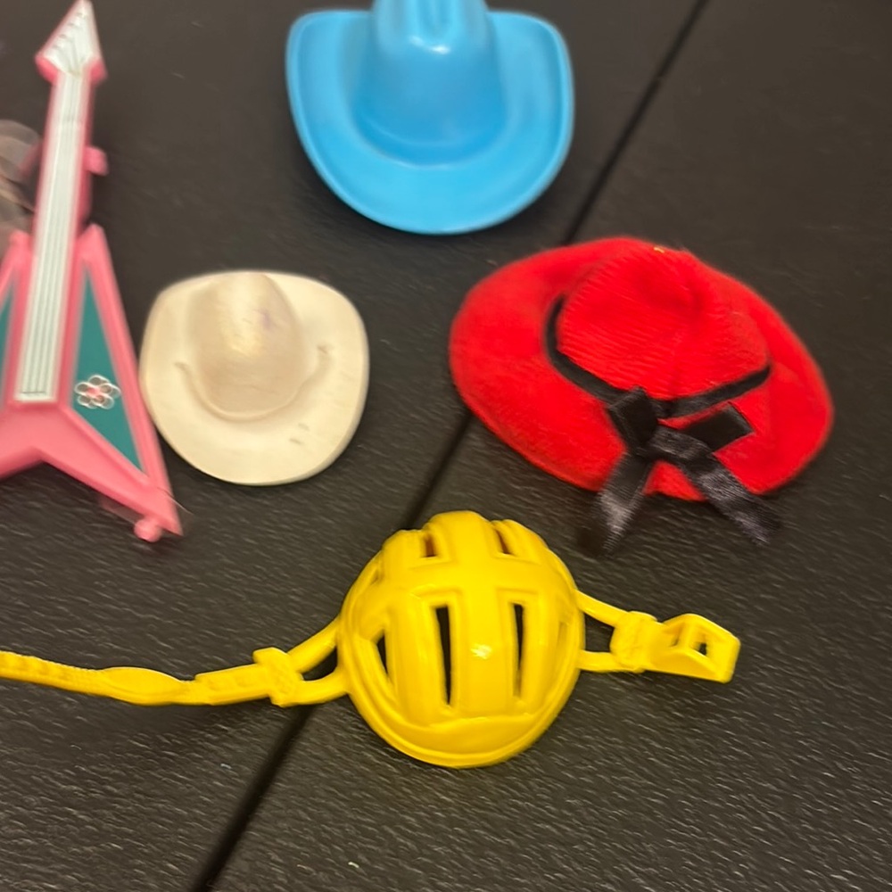 Barbie Colorful Toy Accessory Set - Picture 8 of 16